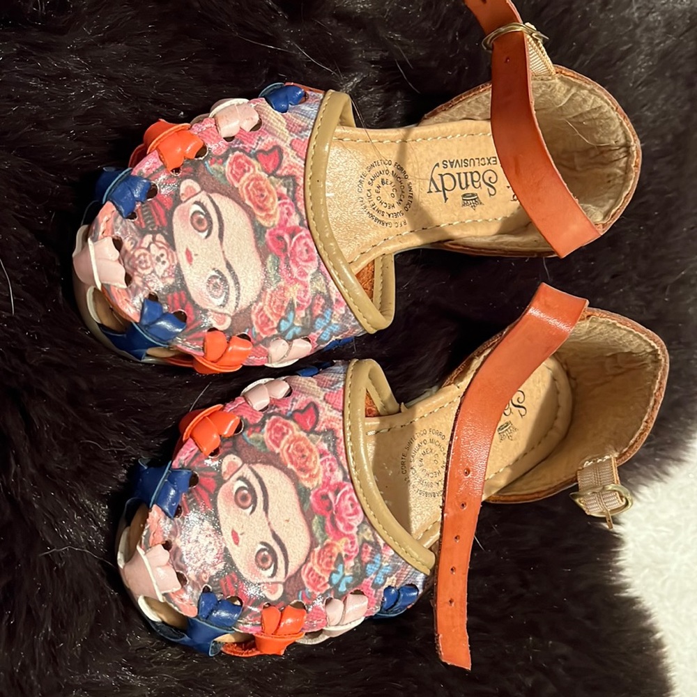 Cute sandals from Mexico. Hardly used